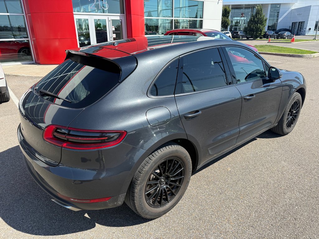 2017 Porsche Macan BASE/AWD in Lachenaie, Quebec - 5 - w1024h768px
