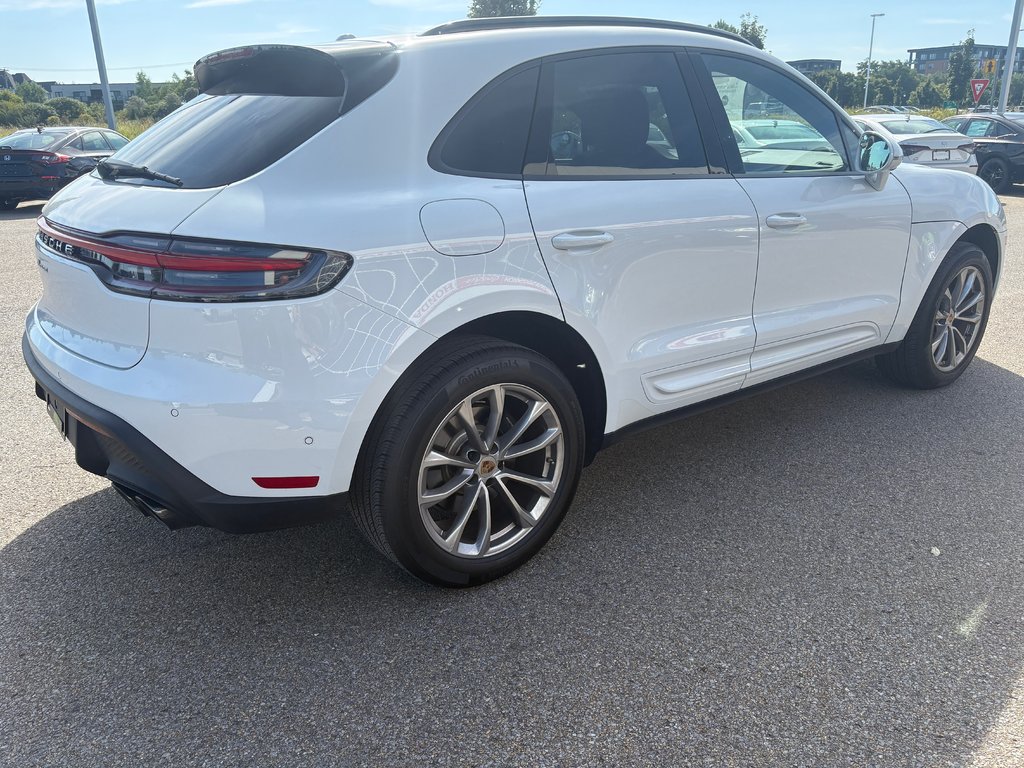 Porsche Macan  2024 à Lachenaie, Québec - 4 - w1024h768px