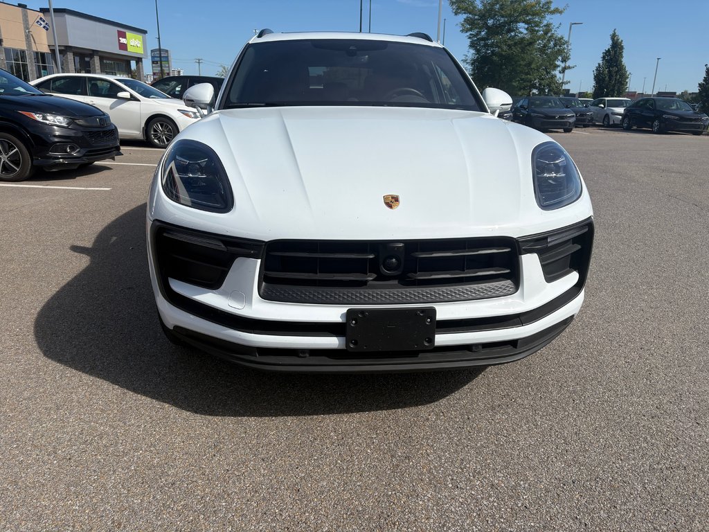 Porsche Macan  2024 à Lachenaie, Québec - 5 - w1024h768px