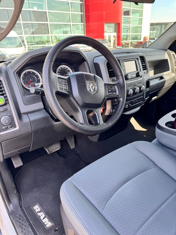 Ram 1500 ST 2017 à Lachenaie, Québec - 7 - w1024h768px
