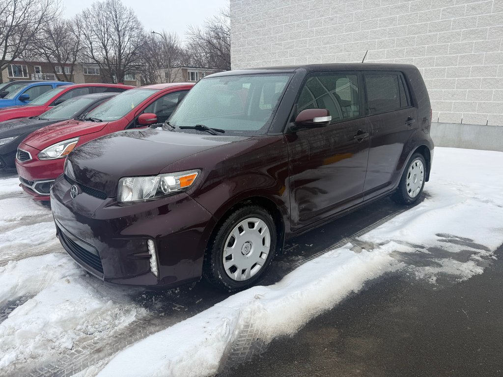 2015 Scion xB in Montreal, Quebec - 1 - w1024h768px