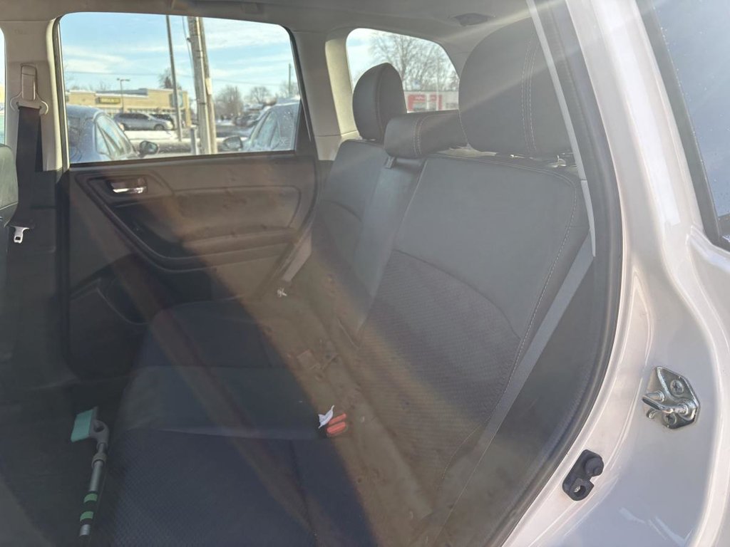 Subaru Forester 2.0XT Touring  JAMAIS ACCIDENTÉ I 8 MAGS I 8 PNEUS I SIEGES CHAUFFANTS I TOIT OUVRANT 2018 à , Québec - 6 - w1024h768px