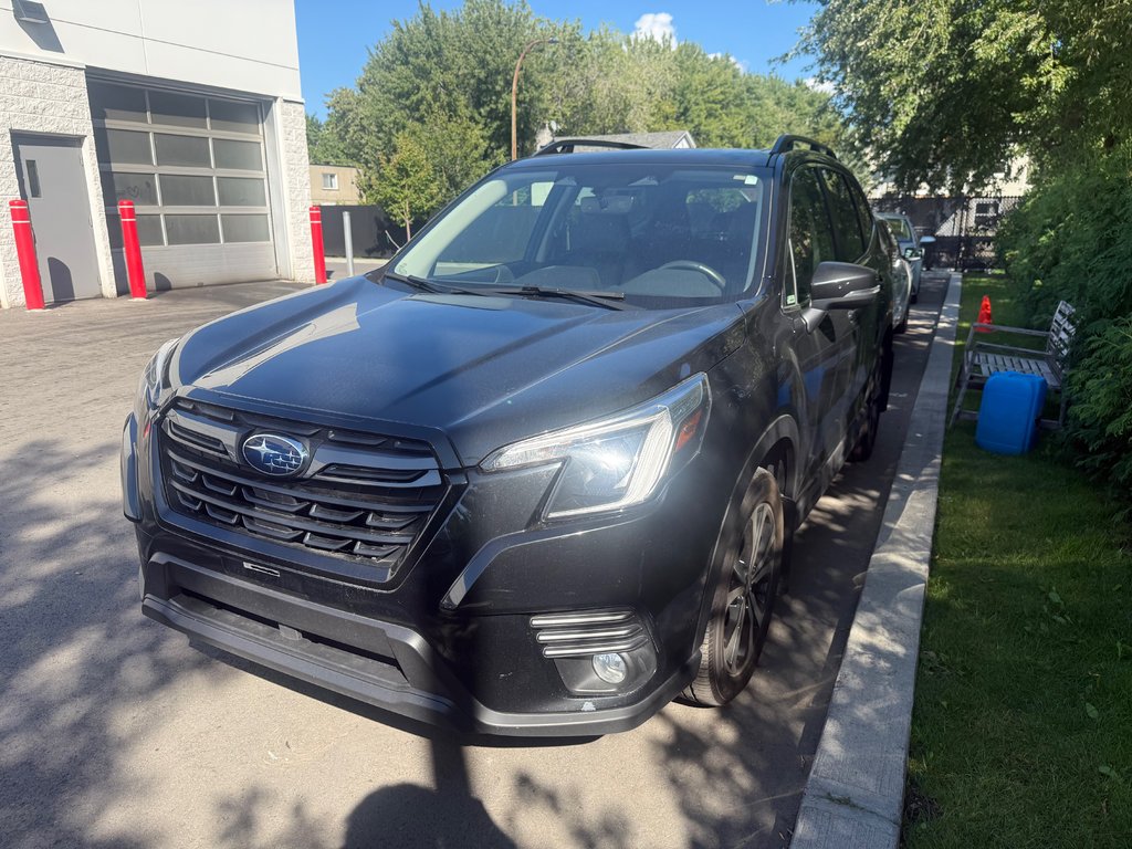 2023 Subaru Forester Limited in Montreal, Quebec - 1 - w1024h768px