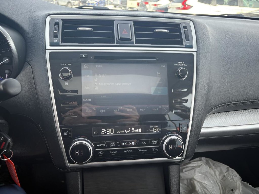 Subaru Outback 2.5i Touring I MAGS I TOIT OUVRANT I CAMERA I SIEGES CHAUFFANTS I SECURITE ACTIVE 2019 à , Québec - 10 - w1024h768px