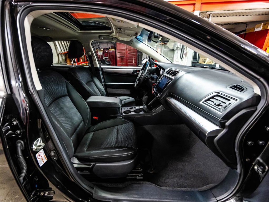 Subaru Outback 2.5i Touring I MAGS I TOIT OUVRANT I CAMERA I SIEGES CHAUFFANTS I SECURITE ACTIVE 2019 à , Québec - 17 - w1024h768px