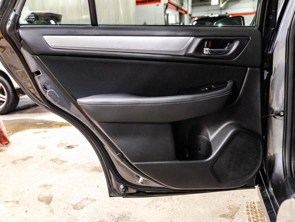 Subaru Outback 2.5i Touring 1 PROPRIO I JAMAIS ACCIDENTÉ I CARPLAY I TOIT OUIVRANT I MAGS I SIGES CHAUFFANTS 2019 à Montréal, Québec - 12 - w1024h768px