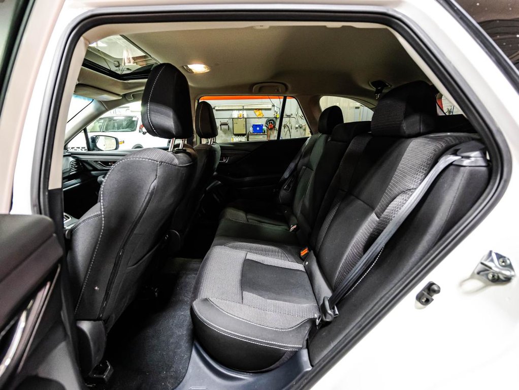 2022 Subaru Outback Touring  JAMAIS ACCIDENTÉ I SIEGES CHAUFFANTS I CAMERA I CARPLAY I MAGS I ACTIVE SECURITY in Montréal, Quebec - 13 - w1024h768px