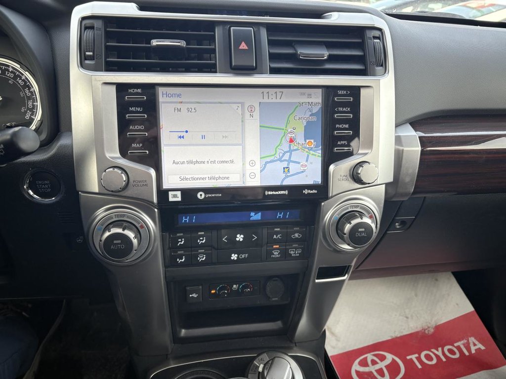 2023 Toyota 4Runner Limited 7 places TOUS LES ENTRETIENS CHEZ TOYOTA I CUIR I SIEGES CHAUFFANTS & VENTILES I CAMERA 360 in , Quebec - 10 - w1024h768px