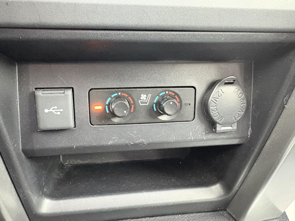 2023 Toyota 4Runner Limited 7 places TOUS LES ENTRETIENS CHEZ TOYOTA I CUIR I SIEGES CHAUFFANTS & VENTILES I CAMERA 360 in , Quebec - 17 - w1024h768px