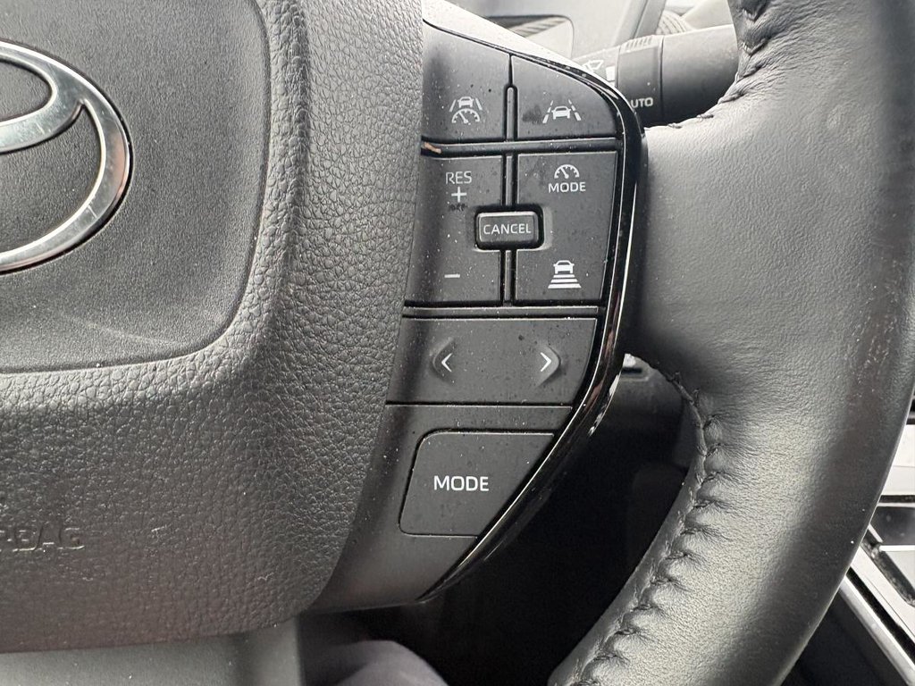 2024 Toyota bZ4X LE 1 PORPRIO I JAMAIS ACCIDENTÉ I CARPLAY I SIEGES CHAUFFANTS I MAGS I SECURITE ACTIVE in Montréal, Quebec - 10 - w1024h768px