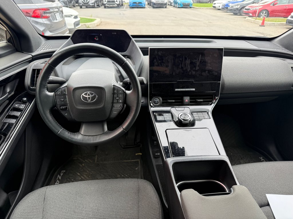 Toyota bZ4X LE/FWD/ 8 JANTES 8 PNEUS 2024 à Lachenaie, Québec - 12 - w1024h768px