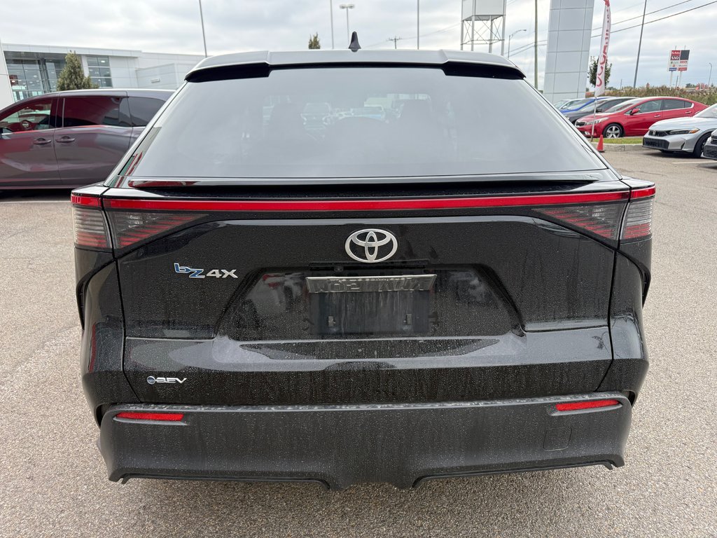 Toyota bZ4X LE/FWD/ 8 JANTES 8 PNEUS 2024 à Lachenaie, Québec - 4 - w1024h768px