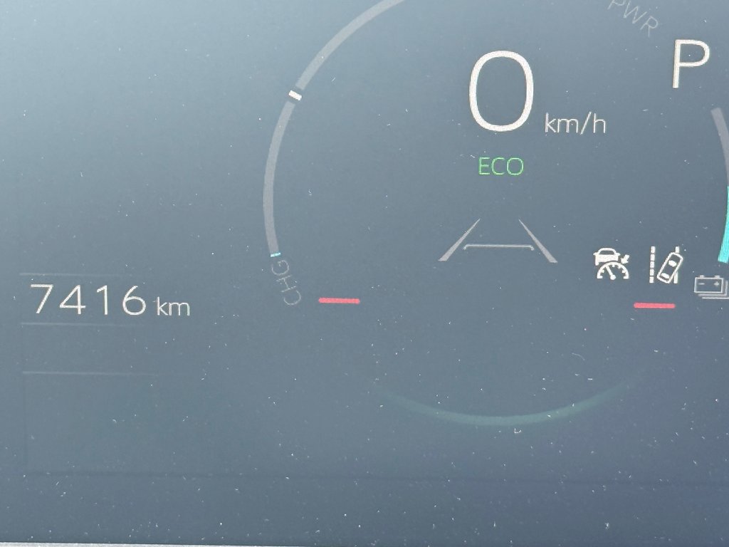 2025 Toyota bZ4X XLE in Montreal, Quebec - 2 - w1024h768px