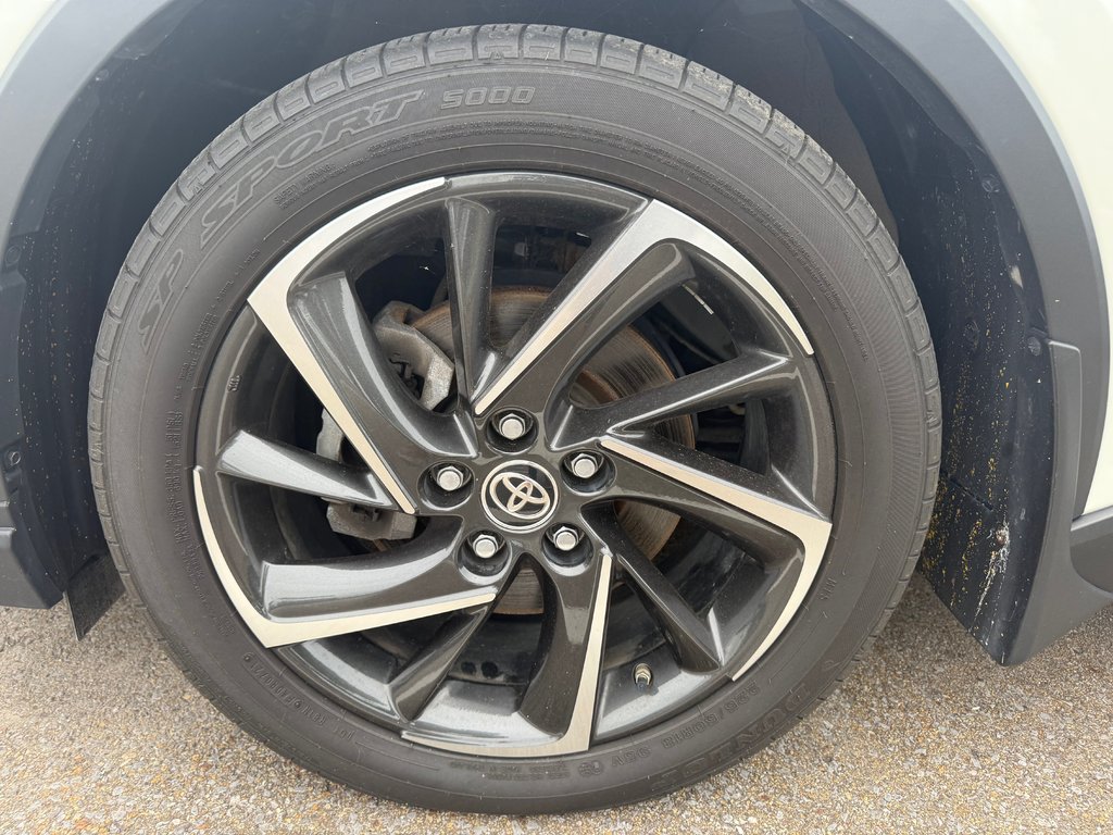 Toyota C-HR LIMITED 2021 à Lachenaie, Québec - 7 - w1024h768px