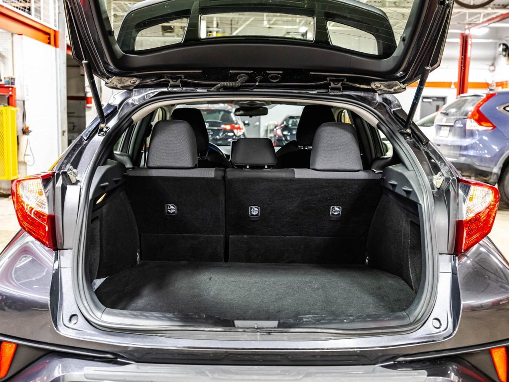 2021 Toyota C-HR LE I JAMAIS ACCIDENTÉ I CARPLAY I CAMERA I BLUETOOTH I SECURITE ACTIVE in , Quebec - 15 - w1024h768px