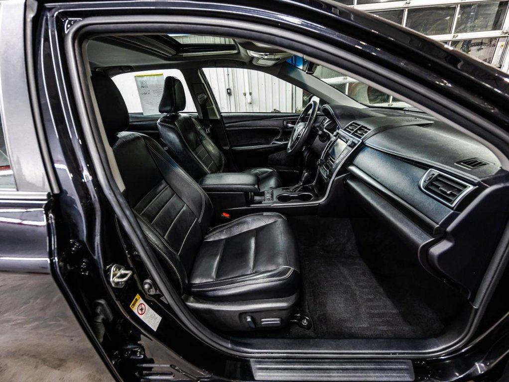 2017 Toyota Camry Hybrid Berline LE 4 portes in , Quebec - 17 - w1024h768px
