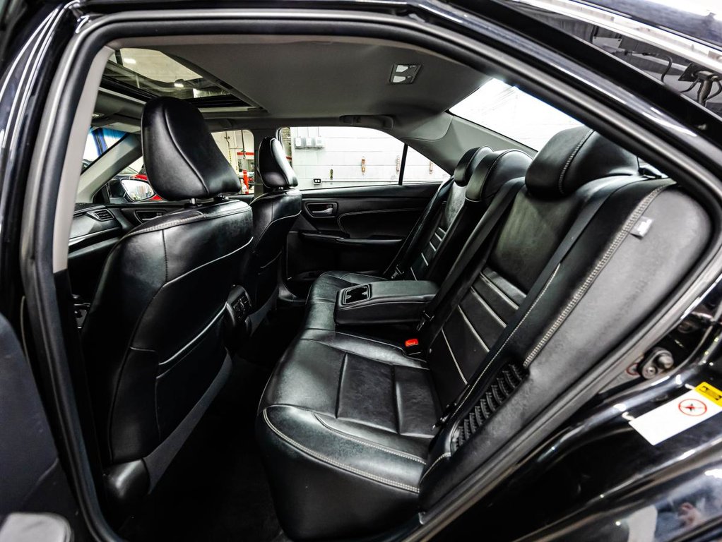 2017 Toyota Camry Hybrid Berline LE 4 portes in , Quebec - 13 - w1024h768px