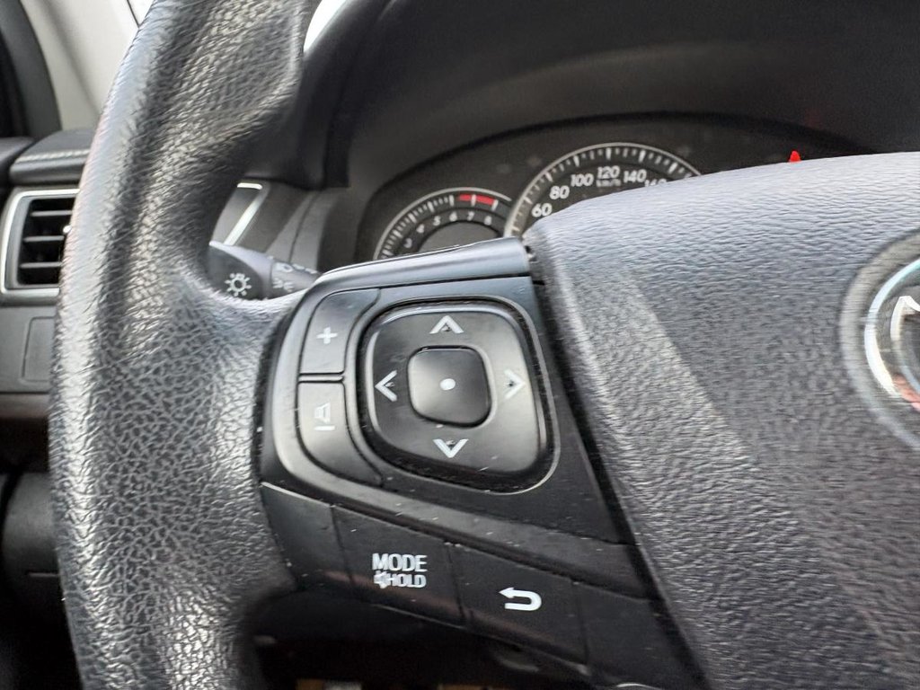 2015 Toyota Camry LE 57 000 KM SEULEMENT I 1 PROPRIO I SIEGES CHAUFFANTS I CAMERA I BLUETOOTH I in , Quebec - 8 - w1024h768px