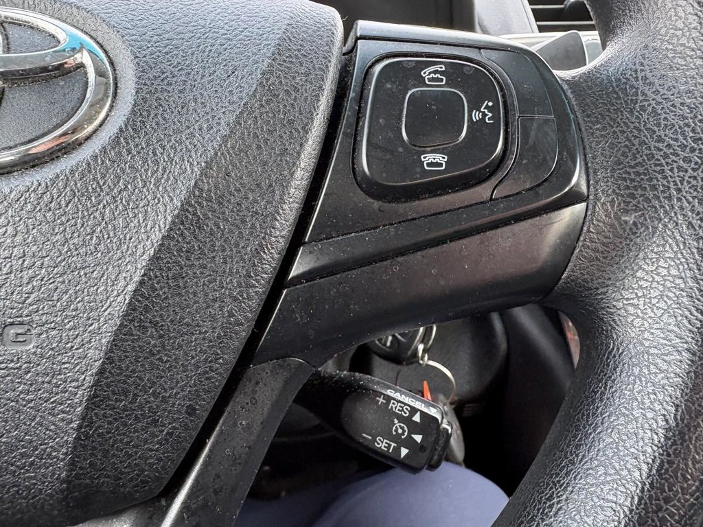 2015 Toyota Camry LE 57 000 KM SEULEMENT I 1 PROPRIO I SIEGES CHAUFFANTS I CAMERA I BLUETOOTH I in , Quebec - 7 - w1024h768px