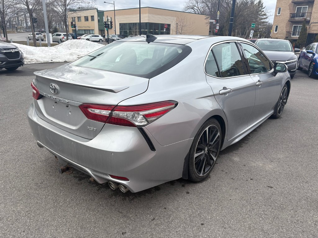 2018 Toyota Camry XSE in Montréal, Quebec - 3 - w1024h768px