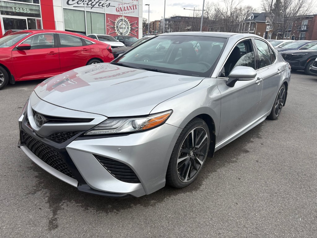 2018 Toyota Camry XSE in Montréal, Quebec - 1 - w1024h768px