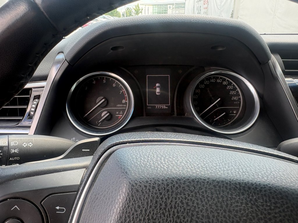Toyota Camry SE 2018 à Lachenaie, Québec - 8 - w1024h768px