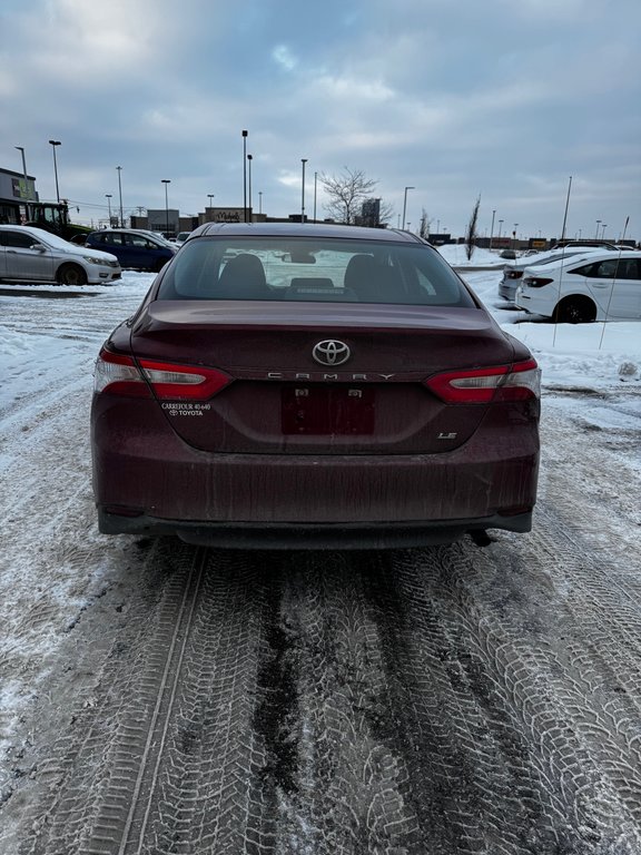 2019 Toyota Camry LE in Montreal, Quebec - 5 - w1024h768px