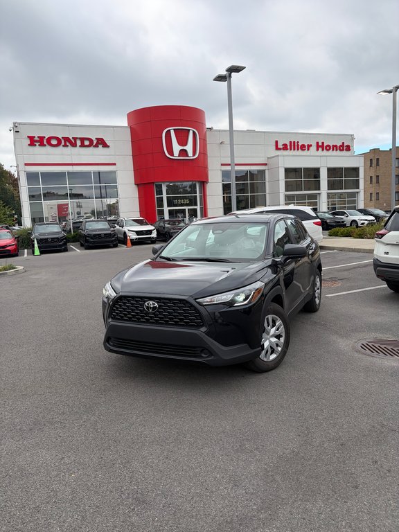 Toyota Corolla Cross L 2024 à Montréal, Québec - 1 - w1024h768px