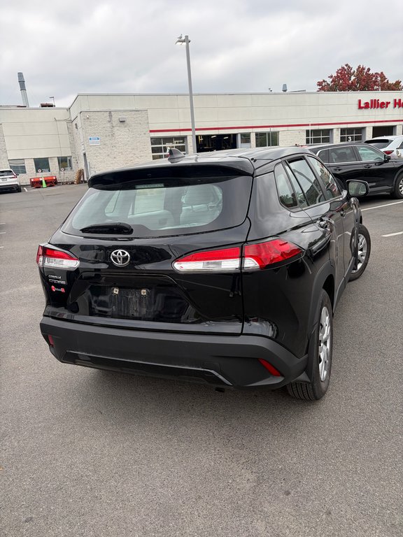 Toyota Corolla Cross L 2024 à Montréal, Québec - 3 - w1024h768px