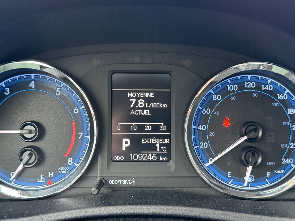 2017 Toyota Corolla LE in Lachenaie, Quebec - 8 - w1024h768px