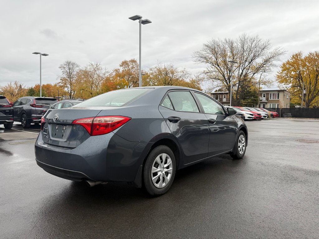 2018 Toyota Corolla LE in Montreal, Quebec - 4 - w1024h768px
