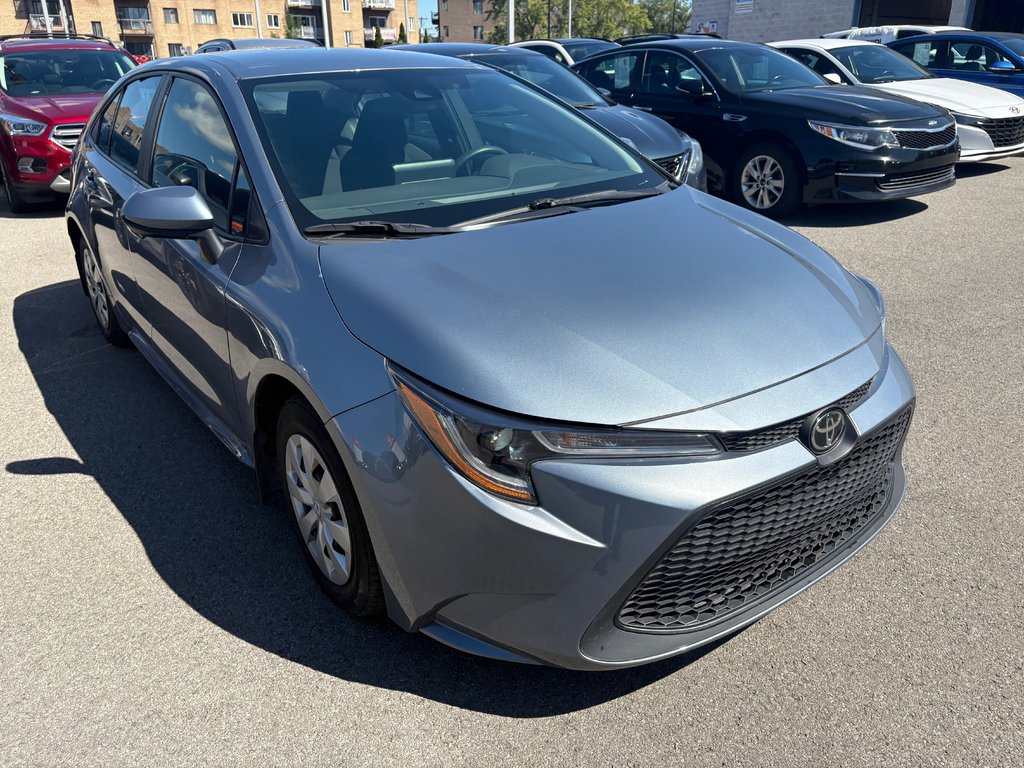 2021 Toyota Corolla LE in Montréal, Quebec - 2 - w1024h768px