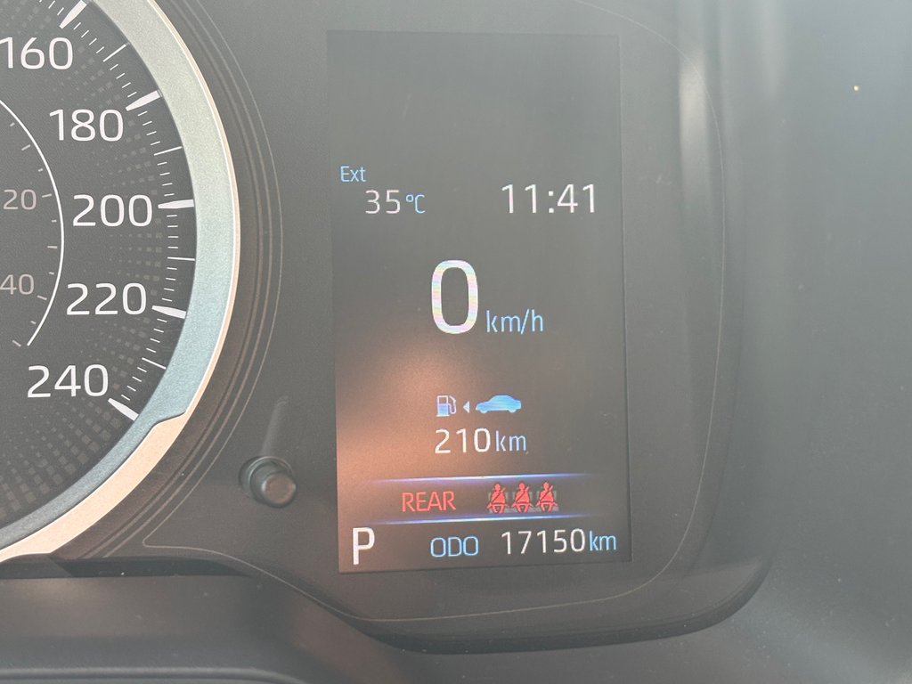 Toyota Corolla LE 2022 à Montréal, Québec - 5 - w1024h768px