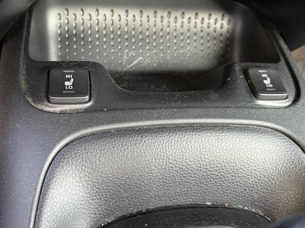 Toyota Corolla Hybrid 1 PROPRIO JAMAIS ACCIDENTÉ 2022 à , Québec - 10 - w1024h768px