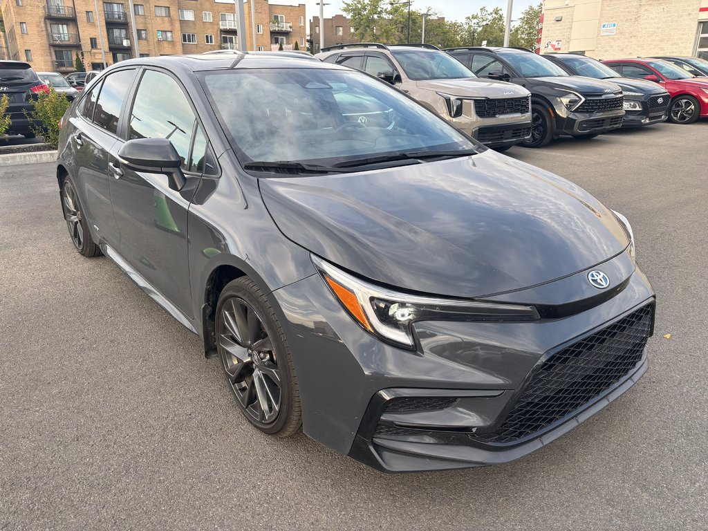 2023 Toyota Corolla SE HYBRIDE in Montréal, Quebec - 2 - w1024h768px