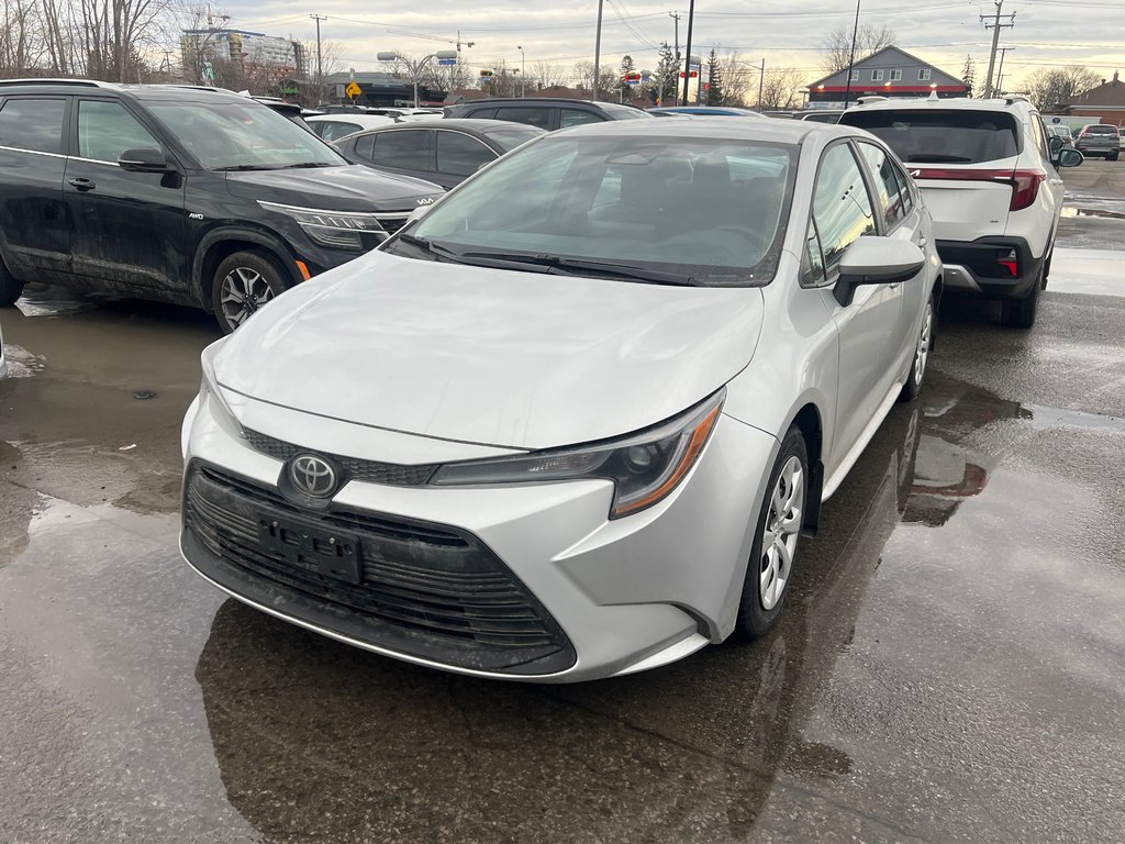 Toyota Corolla LE 2024 à Montréal, Québec - 1 - w1024h768px