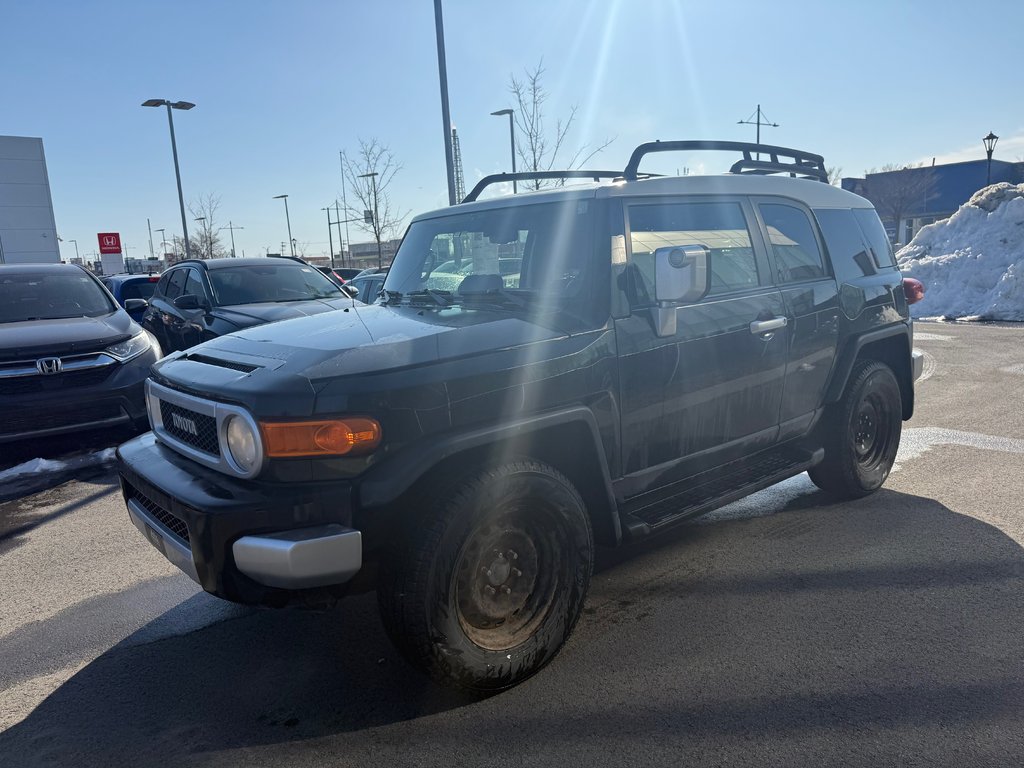 Toyota FJ Cruiser 4WD 4dr Auto 2012 à Montréal, Québec - 1 - w1024h768px