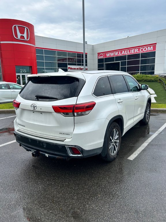 Toyota Highlander XLE 2017 à Lachenaie, Québec - 4 - w1024h768px