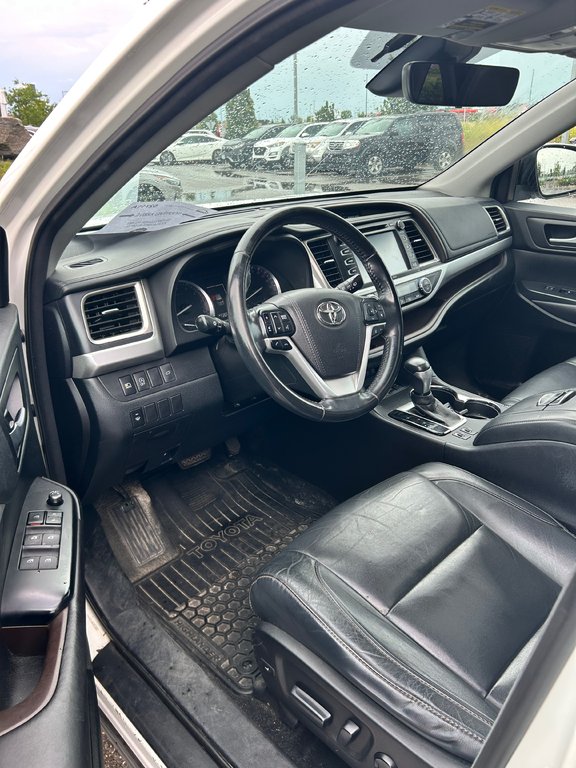 Toyota Highlander XLE 2017 à Lachenaie, Québec - 7 - w1024h768px