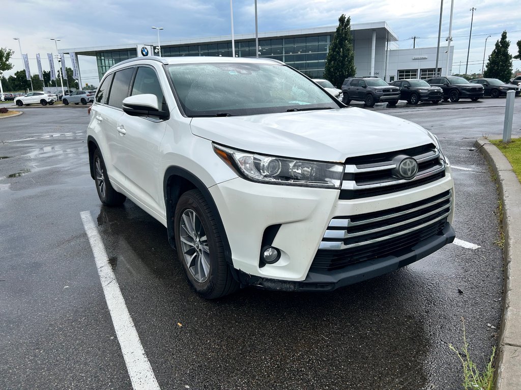 Toyota Highlander XLE 2017 à Lachenaie, Québec - 3 - w1024h768px