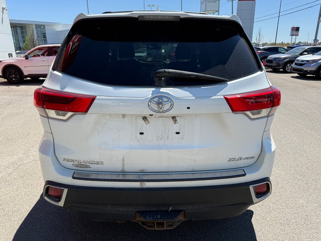 Toyota Highlander XLE 2019 à Lachenaie, Québec - 4 - w1024h768px
