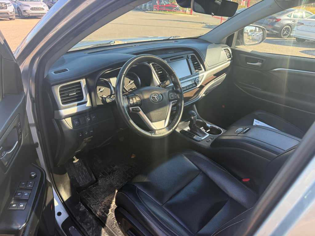2019 Toyota Highlander Hybrid Limited/JAMAIS ACCIDENTÉ in Lachenaie, Quebec - 9 - w1024h768px
