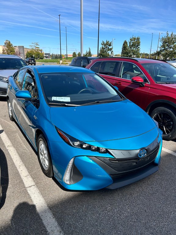 2020 Toyota Prius Prime in Lachenaie, Quebec - 3 - w1024h768px