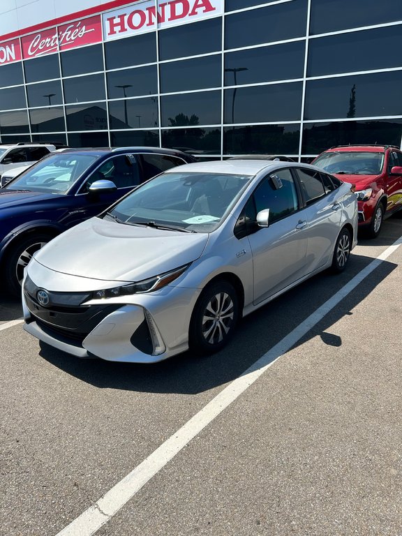 2021 Toyota PRIUS PRIME in Lachenaie, Quebec - 7 - w1024h768px