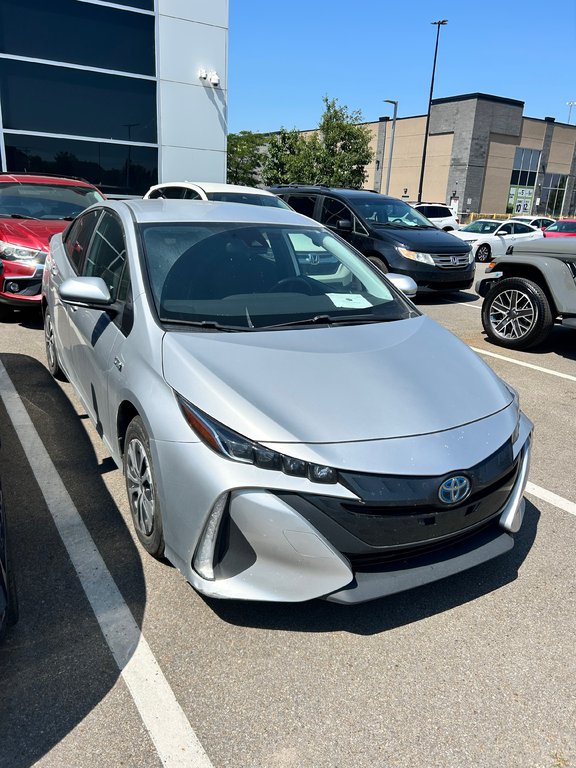 2021 Toyota PRIUS PRIME in Lachenaie, Quebec - 3 - w1024h768px