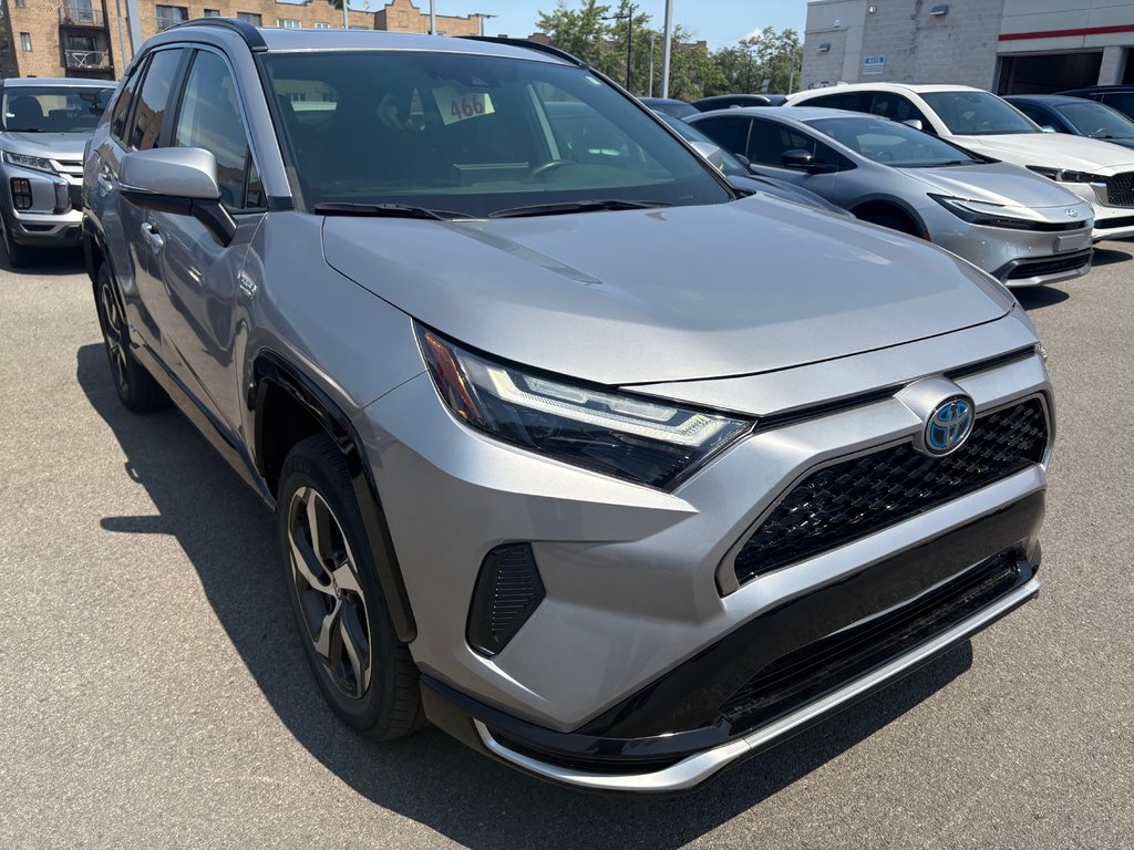 Toyota RAV4 Prime SE 2024 à Montréal, Québec - 2 - w1024h768px