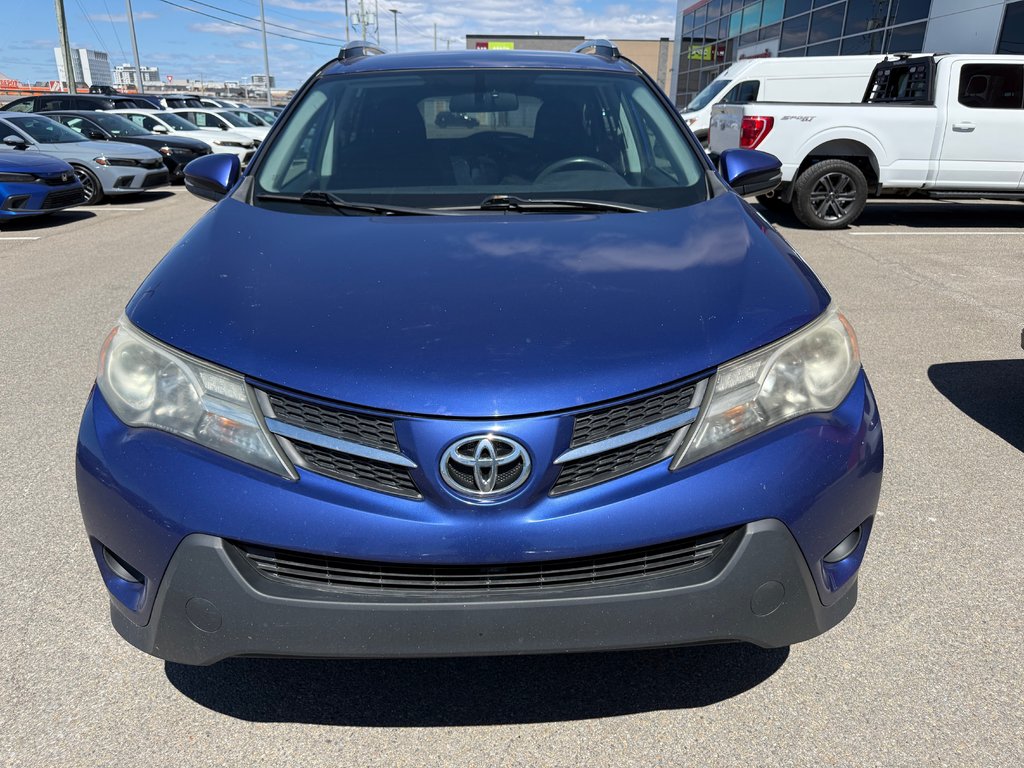 Toyota RAV4 LE 2014 à Montréal, Québec - 1 - w1024h768px