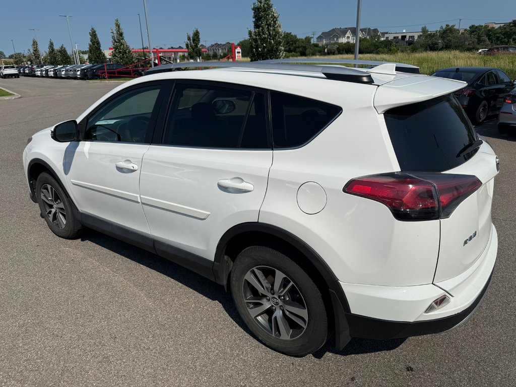 2016 Toyota RAV4 XLE/AWD/JAMAIS ACCIDENTÉ in Lachenaie, Quebec - 3 - w1024h768px