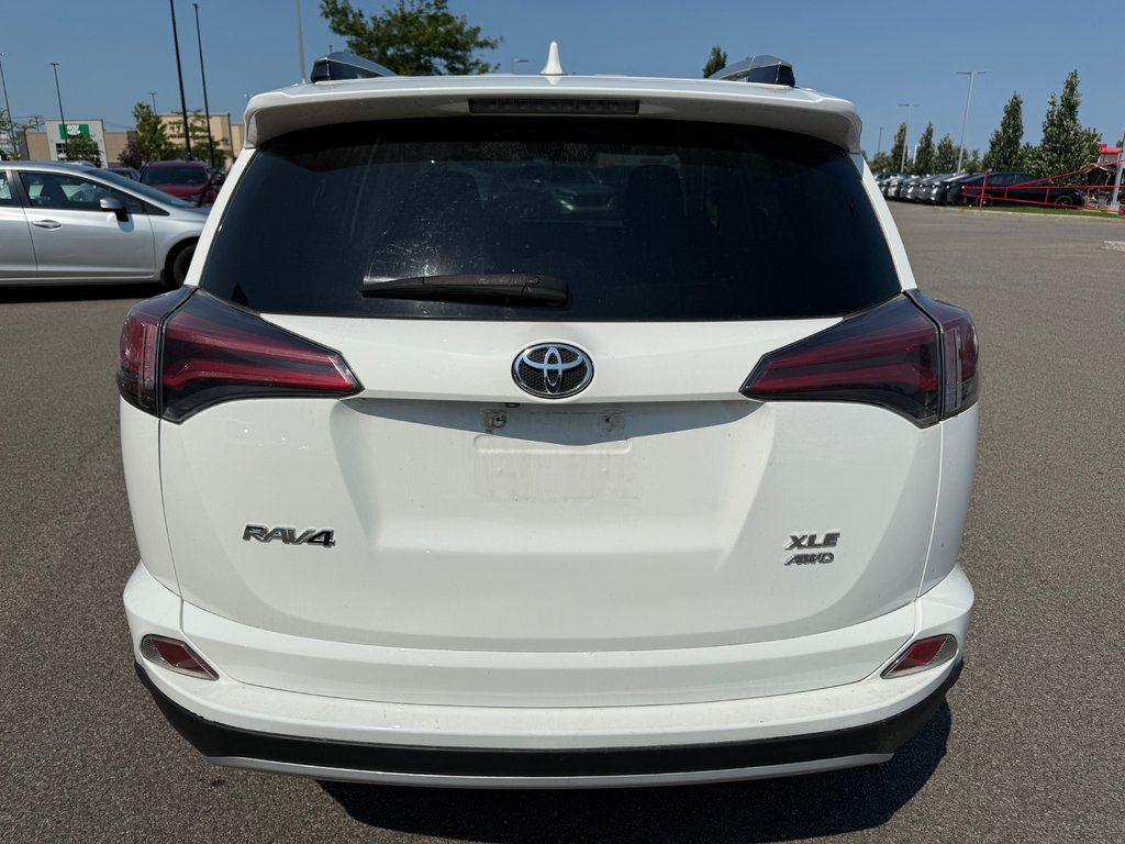 2016 Toyota RAV4 XLE/AWD/JAMAIS ACCIDENTÉ in Lachenaie, Quebec - 4 - w1024h768px