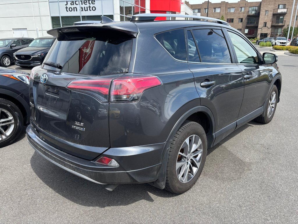 2018 Toyota RAV4 Hybrid LE+ in Montréal, Quebec - 3 - w1024h768px